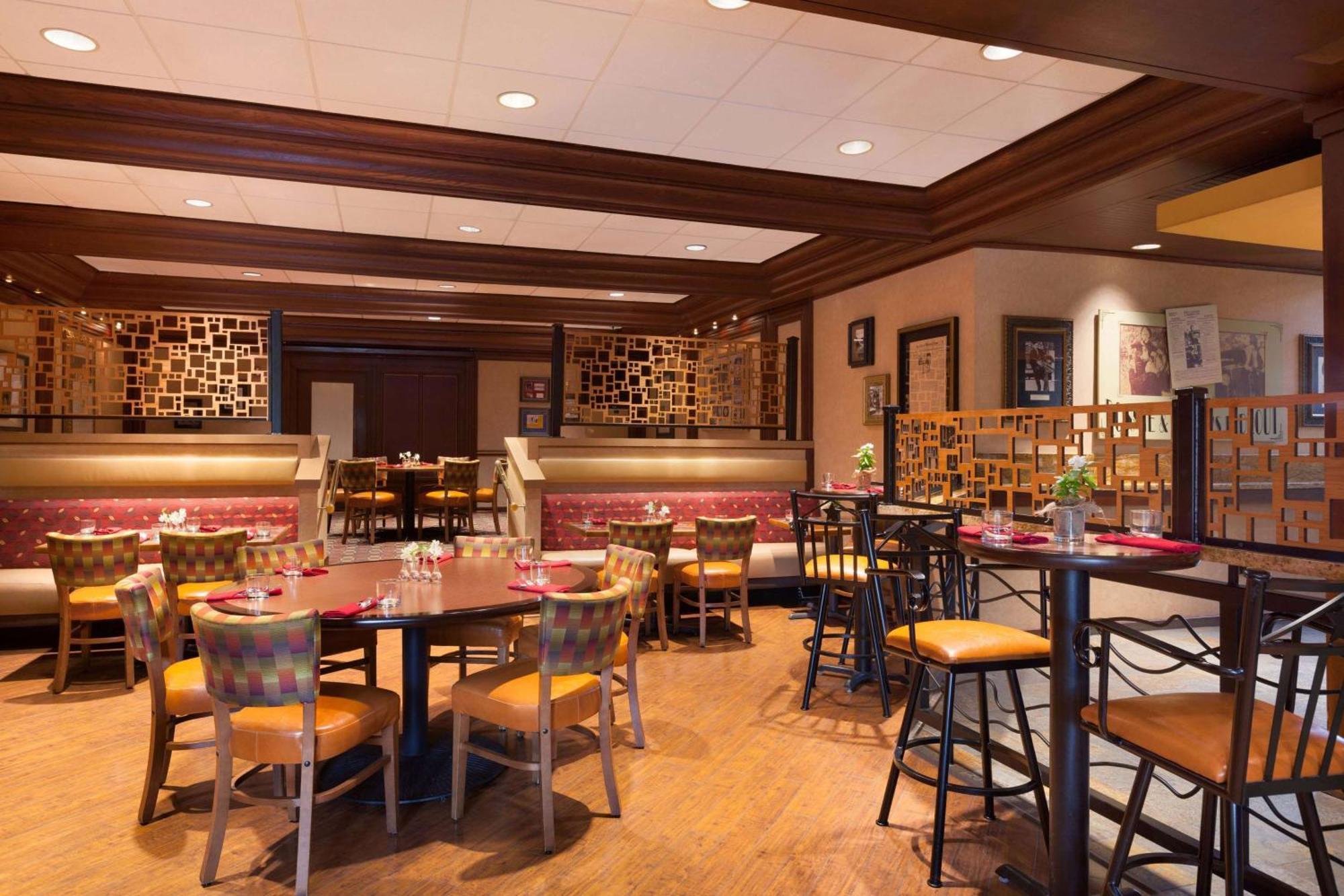 Hilton Dfw Lakes Executive Conference Center Grapevine Exterior photo