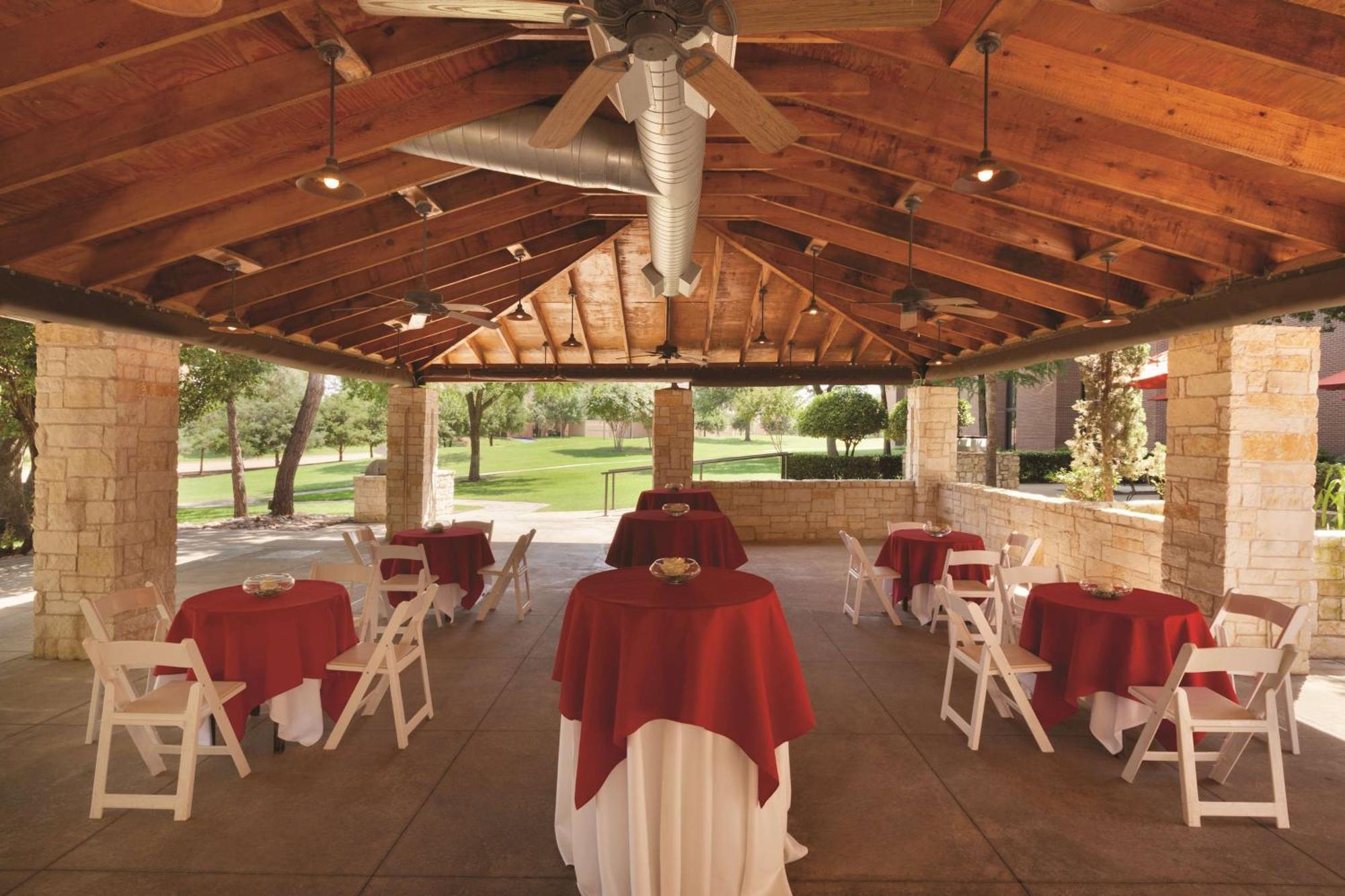 Hilton Dfw Lakes Executive Conference Center Grapevine Exterior photo